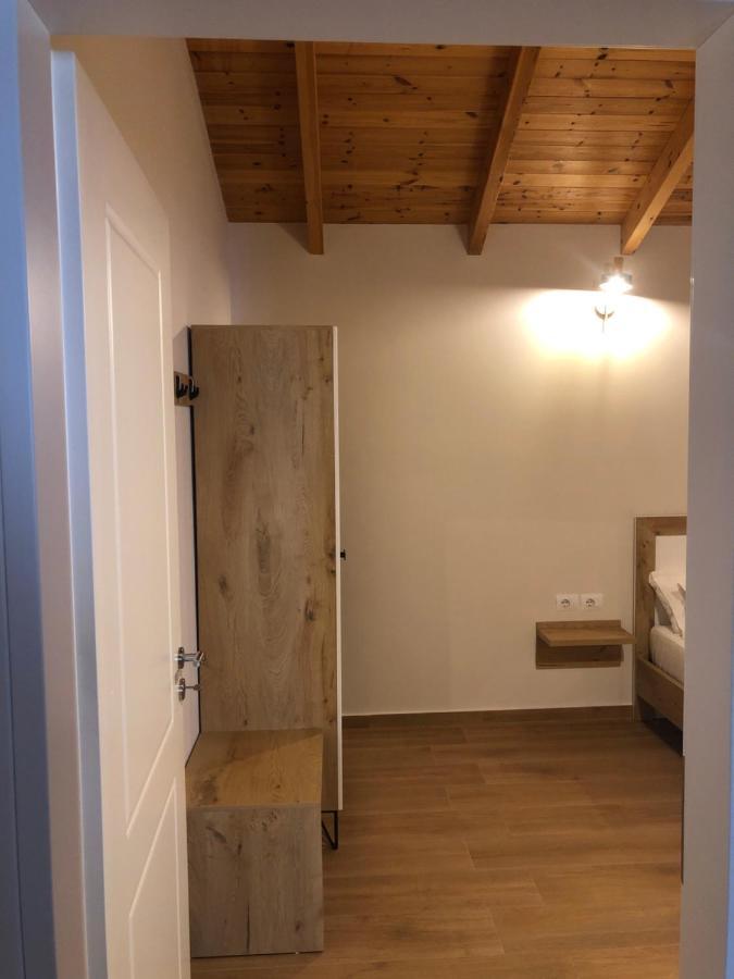 Amazing Familiar Apartments And Rooms Sarandë Esterno foto