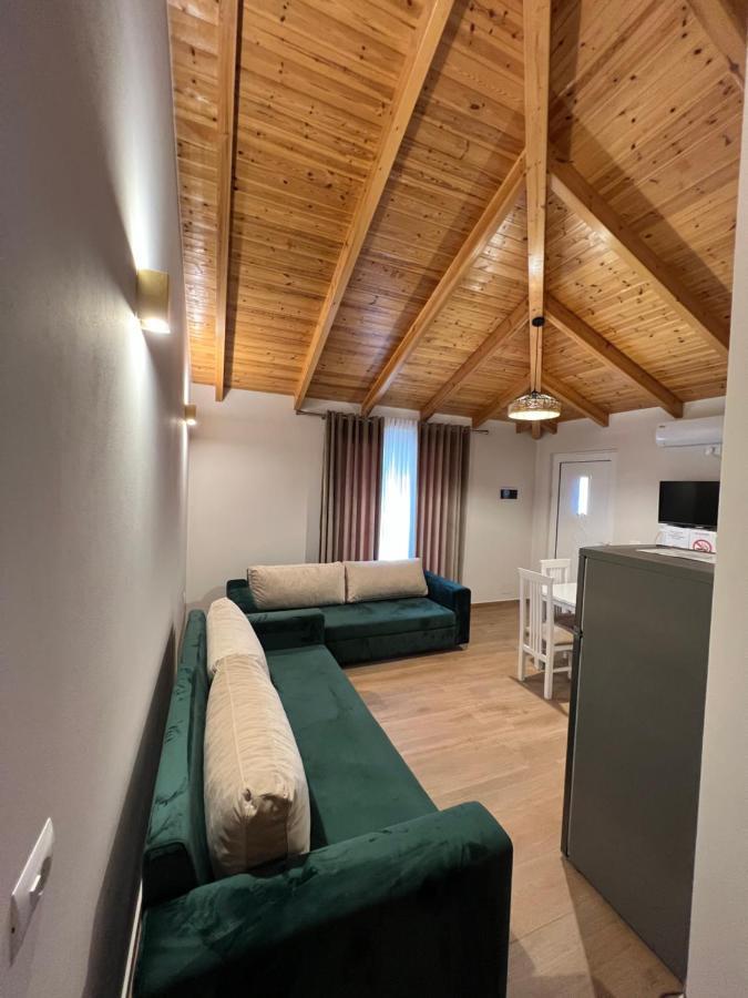Amazing Familiar Apartments And Rooms Sarandë Esterno foto