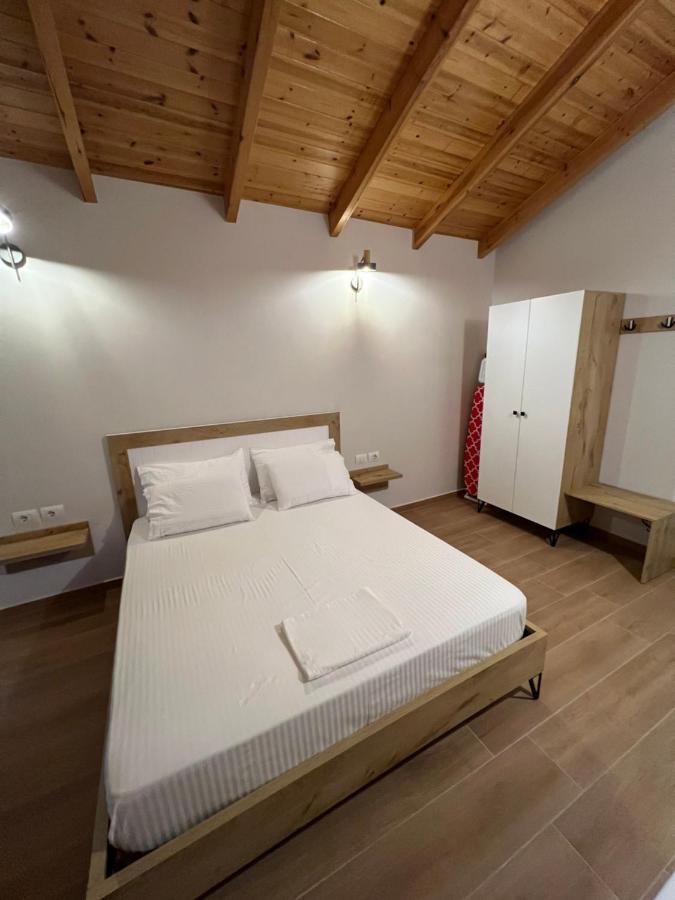 Amazing Familiar Apartments And Rooms Sarandë Esterno foto