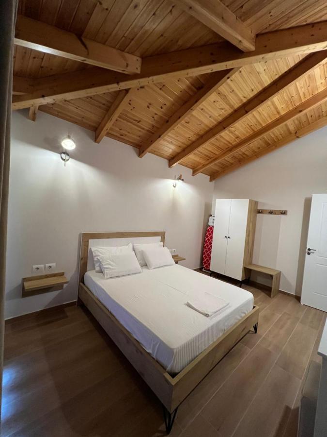 Amazing Familiar Apartments And Rooms Sarandë Esterno foto