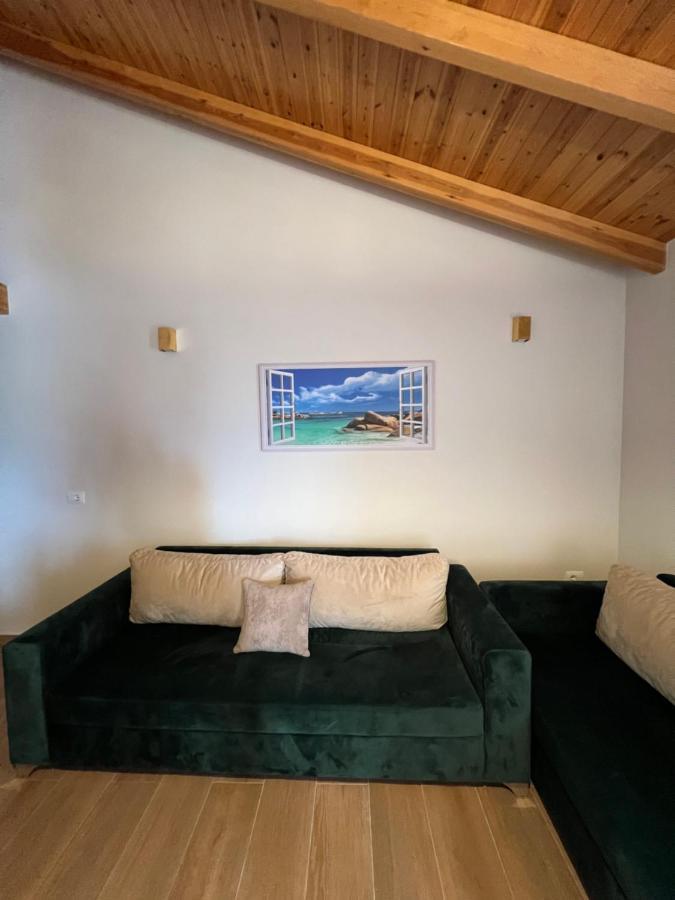 Amazing Familiar Apartments And Rooms Sarandë Esterno foto