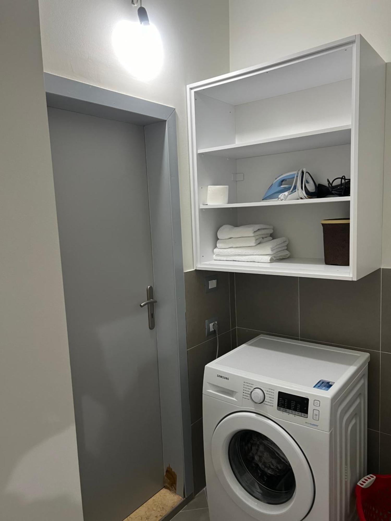 Amazing Familiar Apartments And Rooms Sarandë Esterno foto